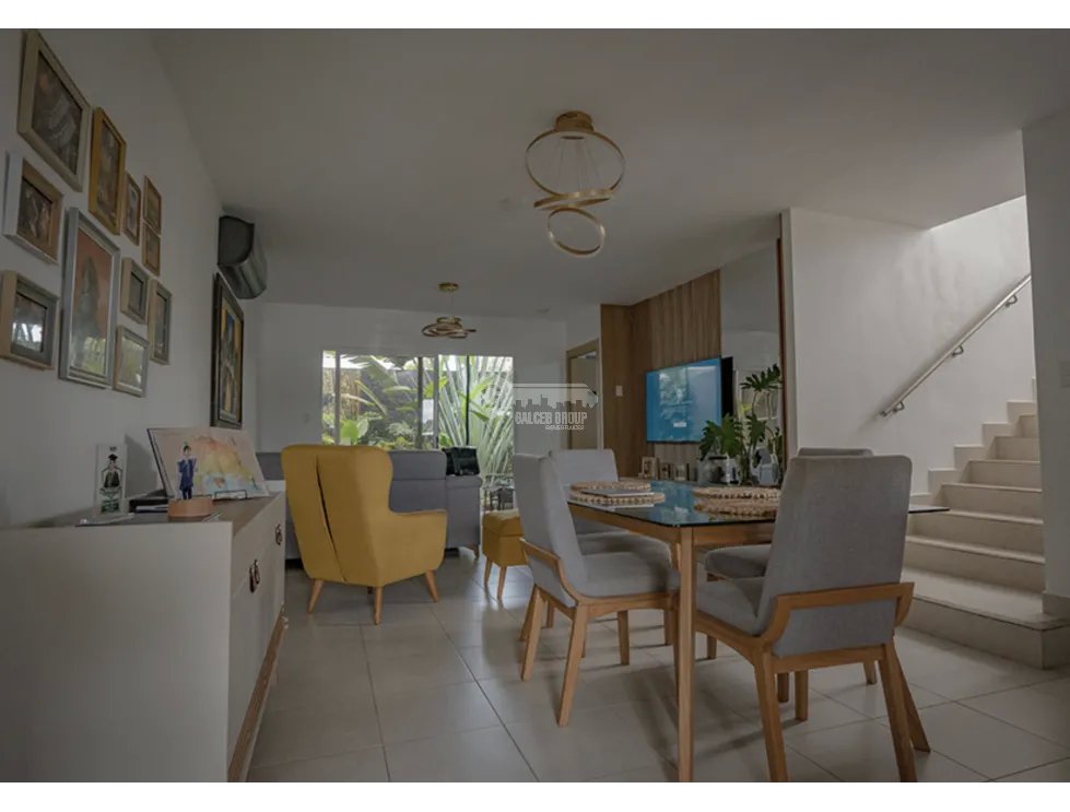 SE ALQUILA CASA EN PASEO DEL NORTE  215M 4 HABITACIONES AMOBLADA