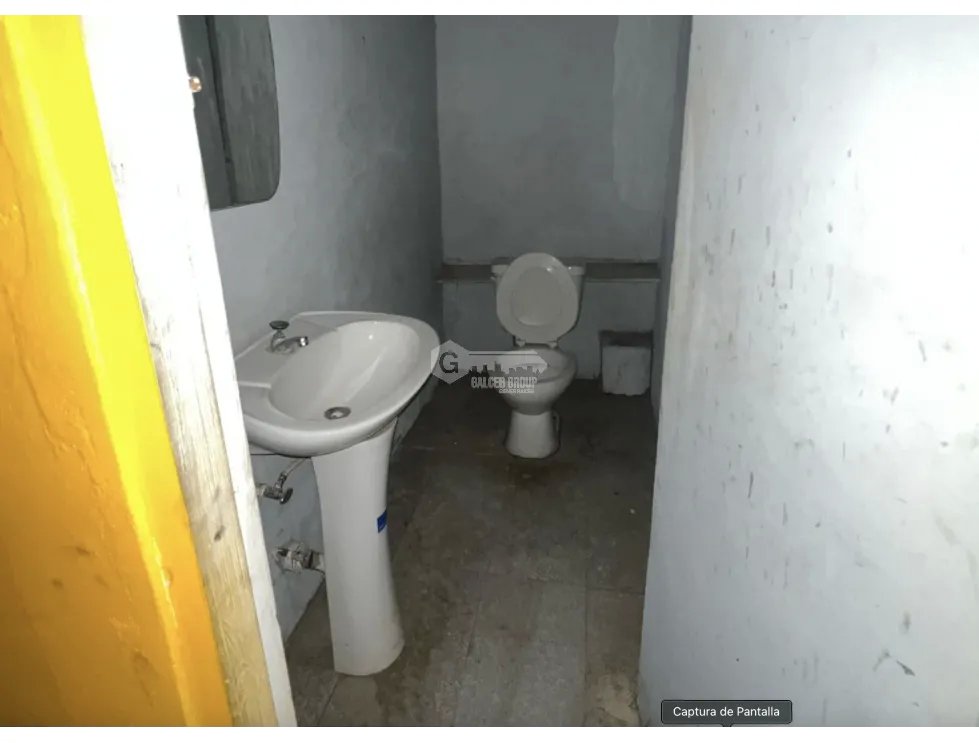 SE VENDE GALERA COMERCIAL EN PARQUE INDUSTRIAL MAÑANITAS 350M OFICINA
