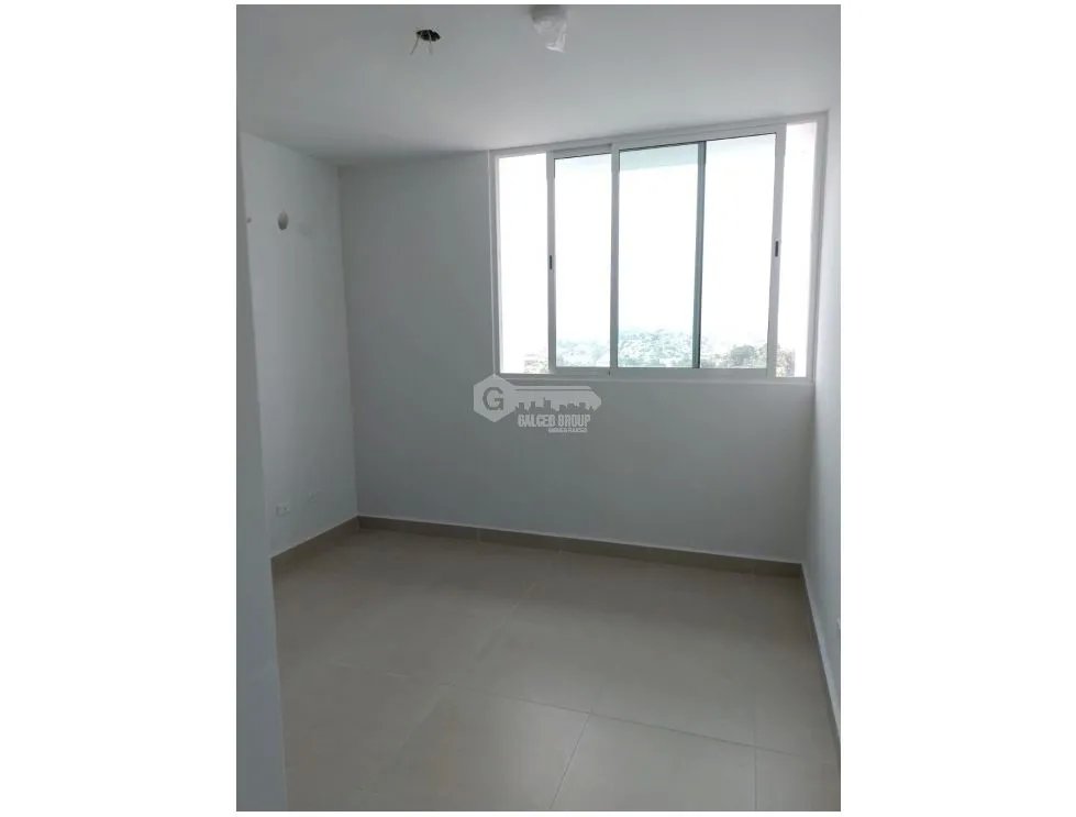 12 DE OCTUBRE / PH CENTERPOINT TOWER / 77M /LINEA BLANCA / BALCON