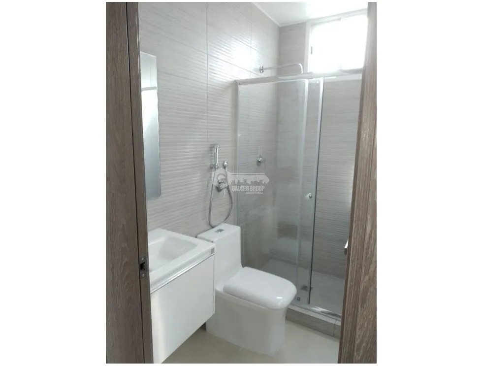 12 DE OCTUBRE / PH CENTERPOINT TOWER / 77M /LINEA BLANCA / BALCON