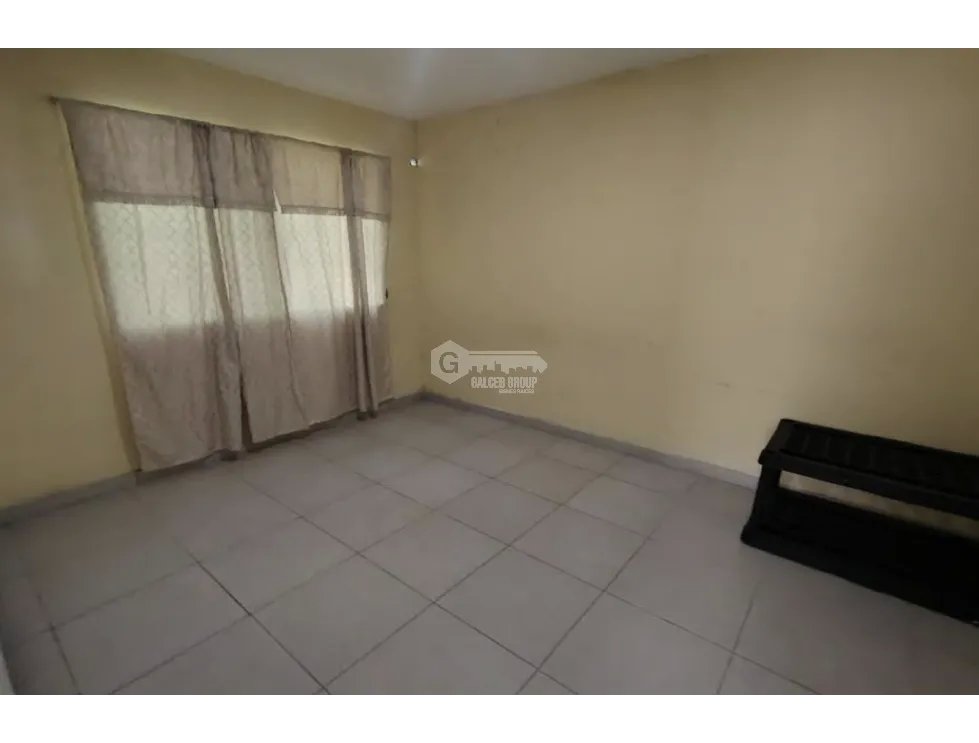 SE VENDE CASA EN LAS CUMBRES URB. SAN ANDRES FRENTE AL METRO