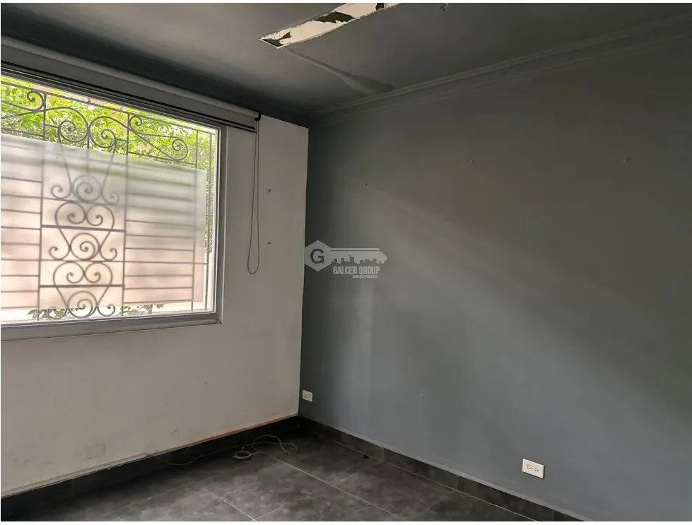 SAN FRANCISCO / TERRENO CON CASA COMERCIAL / 832M / SOBRE VIA