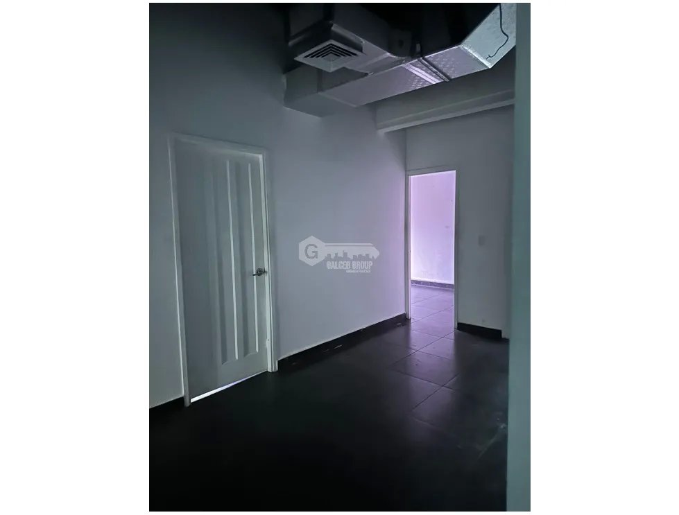 SAN FRANCISCO / TERRENO CON CASA COMERCIAL / 832M / SOBRE VIA