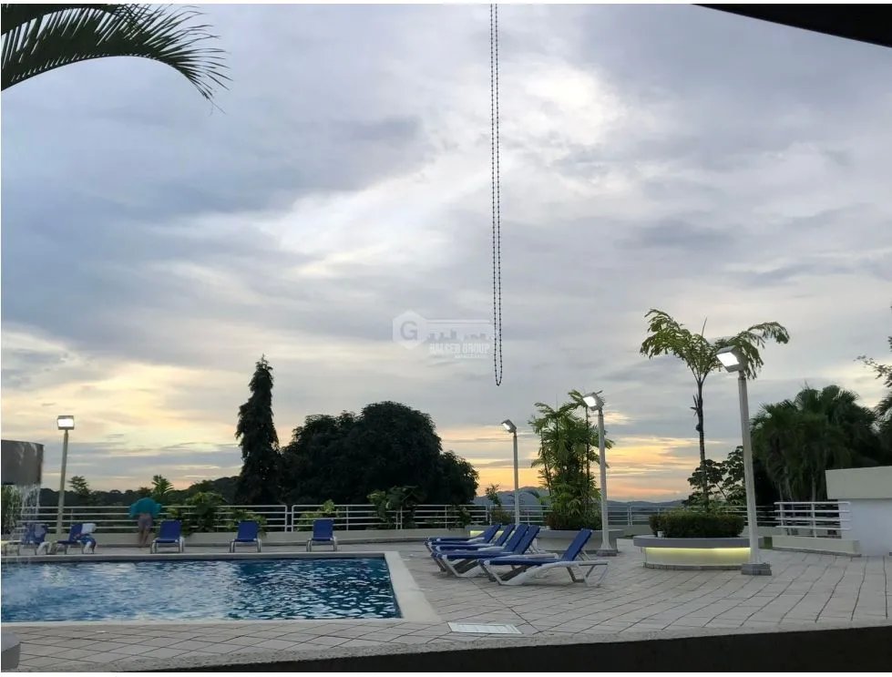 SE VENDE APARTAMENTO EN ANCON / PH ALTAMIRA GARDENS CON BALCON