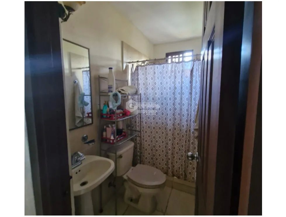 SE VENDE CASA EN LAS CUMBRES PH QUINTAS DEL LAGO CON TERRAZA Y PATIO