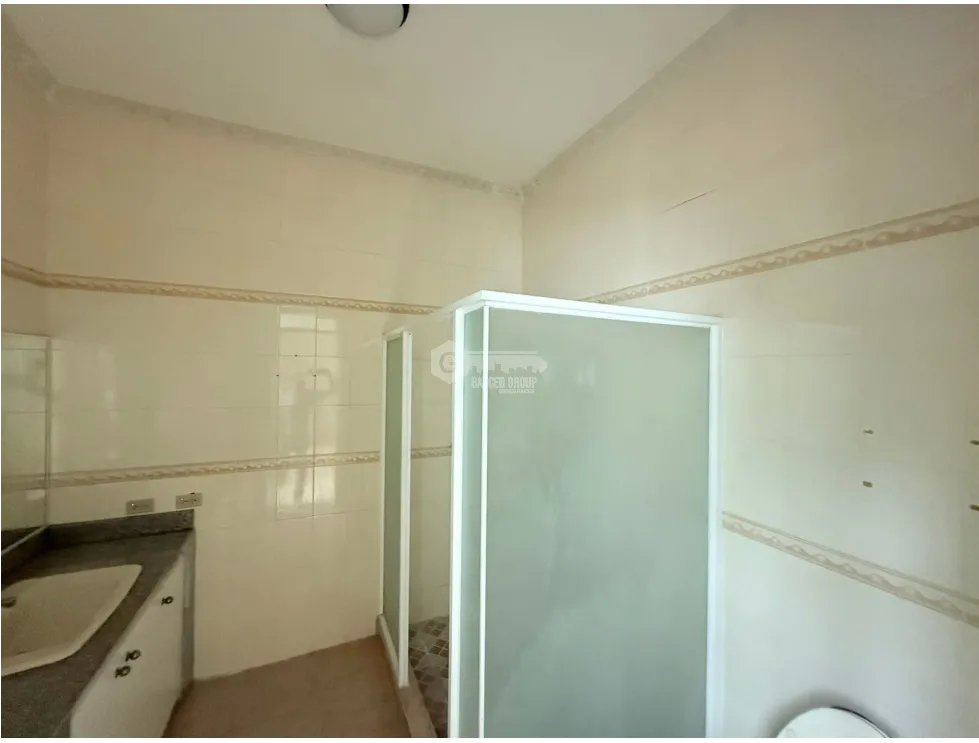 SAN FRANCISCO / 1500M / 2 NIVELES / 10 HABITACIONES / 6 PARKING