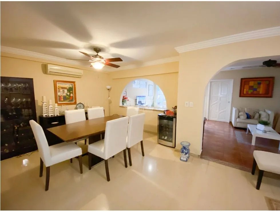 SE VENDE CASA EN BETANIA MIRAFLORES 326M 2 PISOS 3 HABITACION 4 BAÑOS
