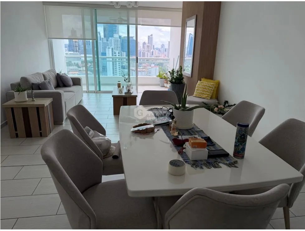 Apartment for sale in Calle 50