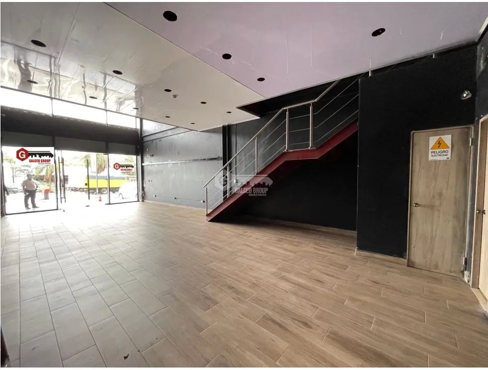 SE ALQUILA LOCAL EN MIDTOWN PLAZA TUMBA MUERTO CON MEZZANINE