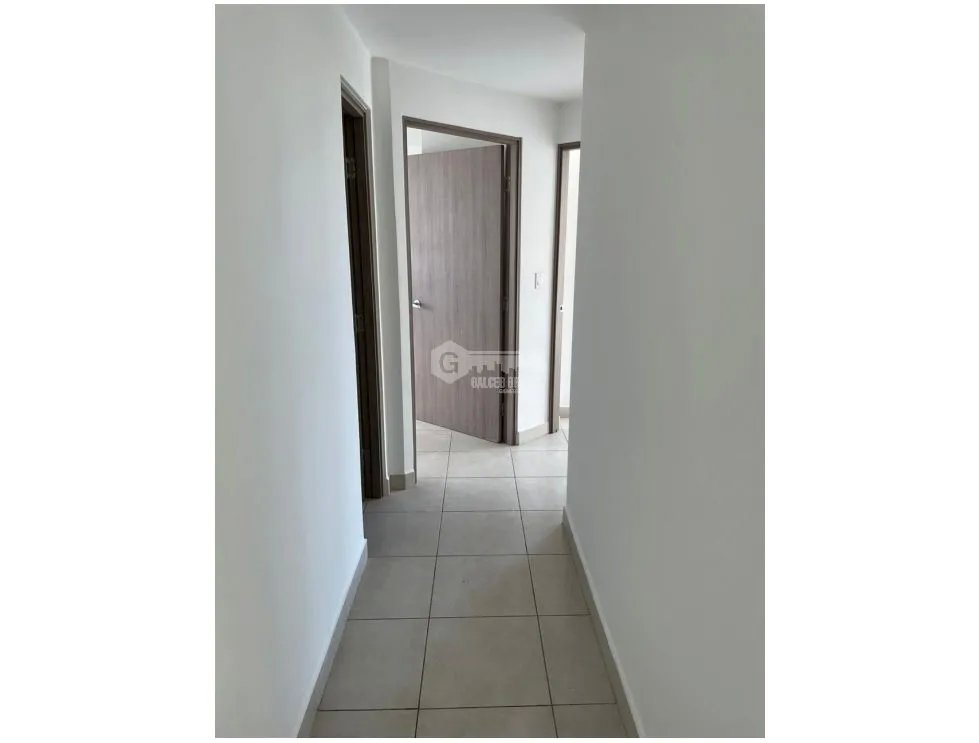 Apartment for sale in Edison Park