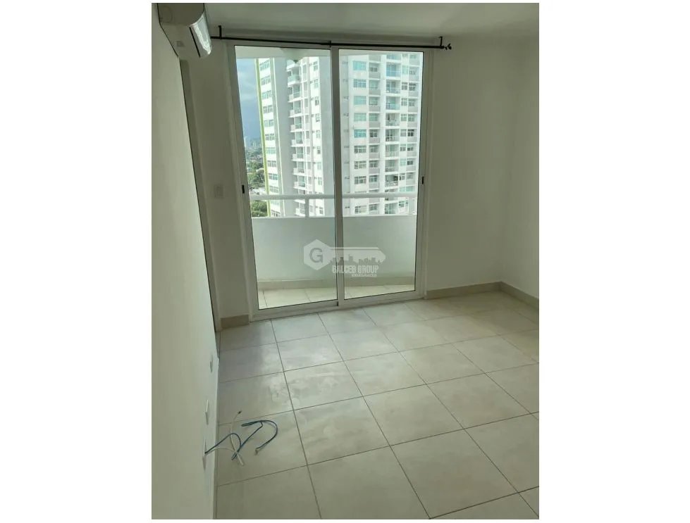 Apartment for sale in Edison Park