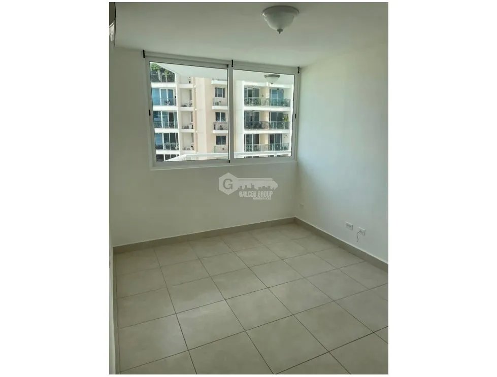Apartment for sale in Edison Park