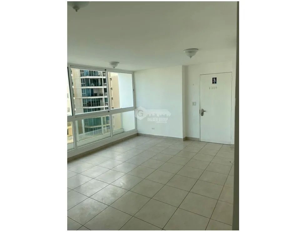 Apartment for sale in Edison Park