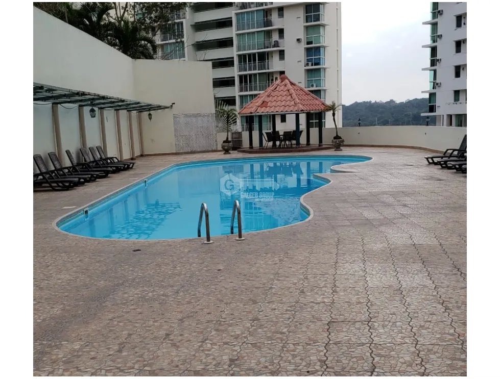 SE VENDE APARTAMENTO EN PH BELVIEW TOWER 80M 2 HABITACIONES CON BALCON