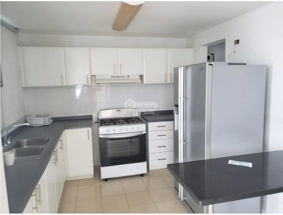 Apartment for sale in Edison Park