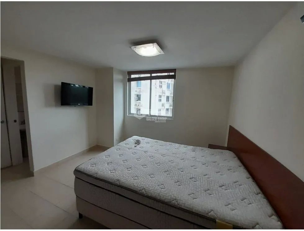 Apartment for sale in Edison Park