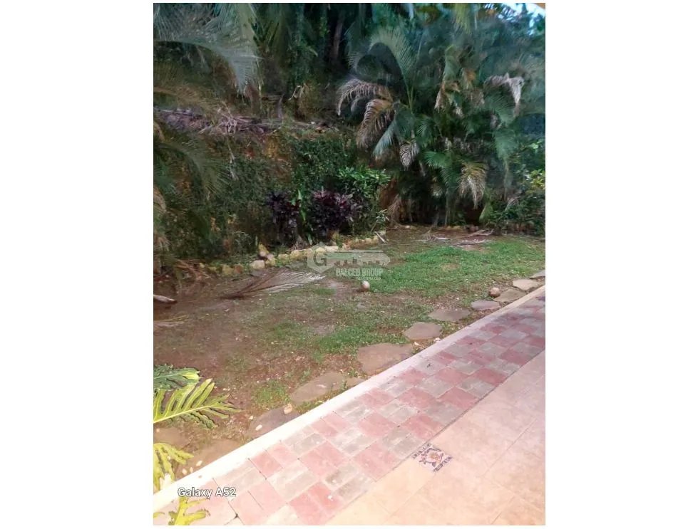 SE VENDE CASA VILLA DE LAS FUENTES II 400M 2 PISOS CON TERRAZA Y BAR