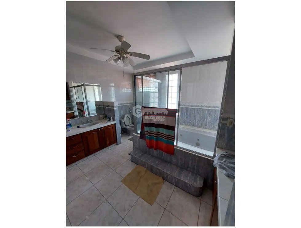 SE VENDE CASA VILLA DE LAS FUENTES II 400M 2 PISOS CON TERRAZA Y BAR