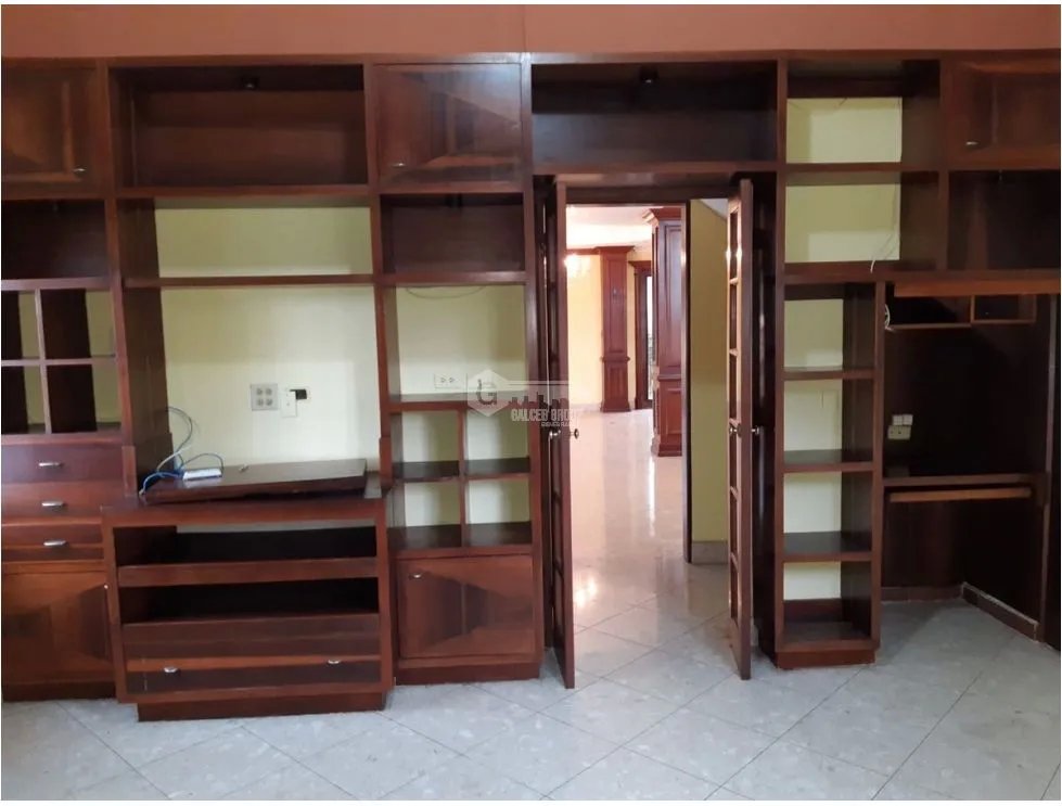 ALTOS DE BETANIA / 400M / 3 HABITACIONES / 2 NIVELES / 4 PARKING