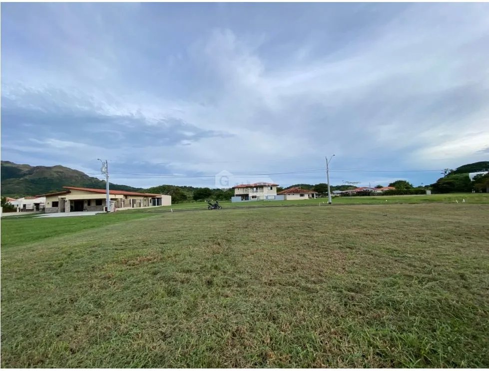 TERRENO EN CHAME  COLONIA SANTA LUCIA / 720M  /AREA SOCIAL