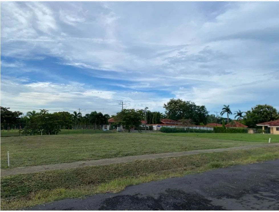 TERRENO EN CHAME  COLONIA SANTA LUCIA / 720M  /AREA SOCIAL