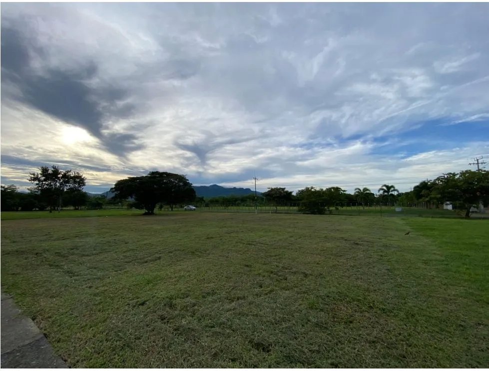 TERRENO EN CHAME  COLONIA SANTA LUCIA / 720M  /AREA SOCIAL