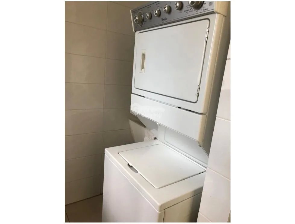 SE VENDE APARTAMENTO EN EDISON PARK PH VIVENDI TOWERS CON 2 HABITACION