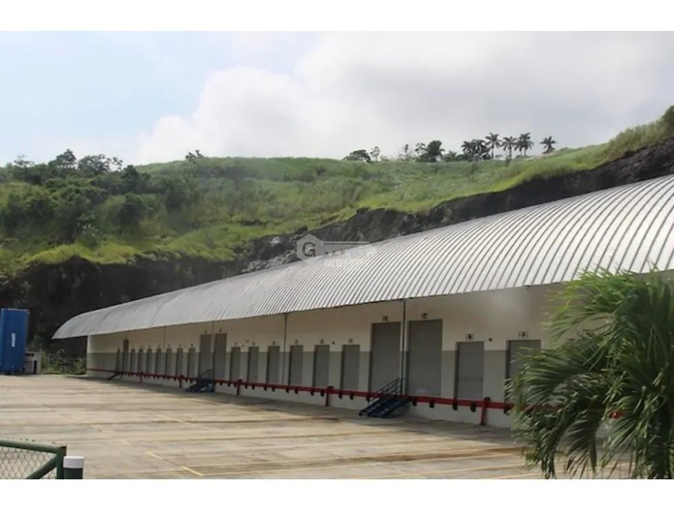 Warehouse for sale in San Miguelito