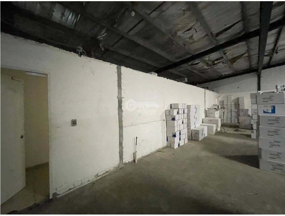 COLON / ZONA LIBRE / GALERA COMERCIAL FRANCE FIELD / 1628M / 2 NIVELES