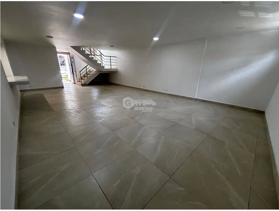 SAN FRANCISCO / URB. FLAMINGO / 240M / 4 HABITACION / 3 BAÑOS