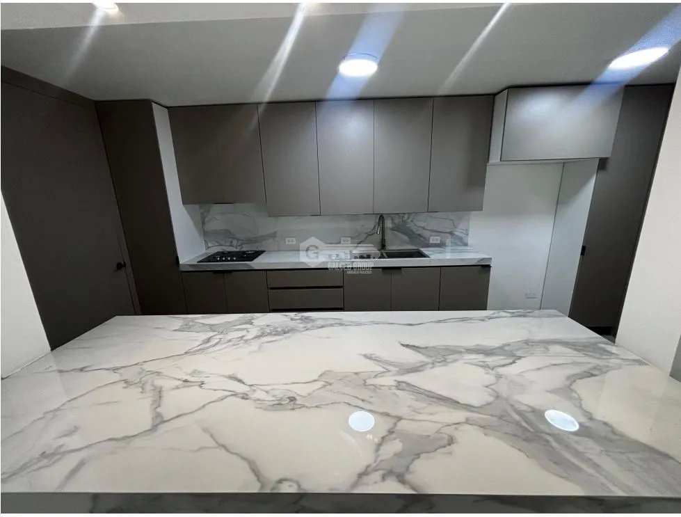 SAN FRANCISCO / URB. FLAMINGO / 240M / 4 HABITACION / 3 BAÑOS