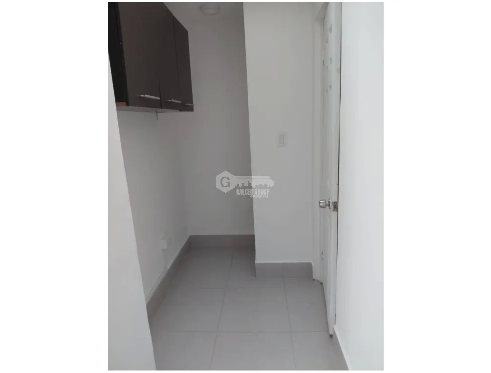 SE ALQUILA LOCAL EN BELLA VISTA SOBRE AVENIDA PRINCIPAL A ESTRENAR