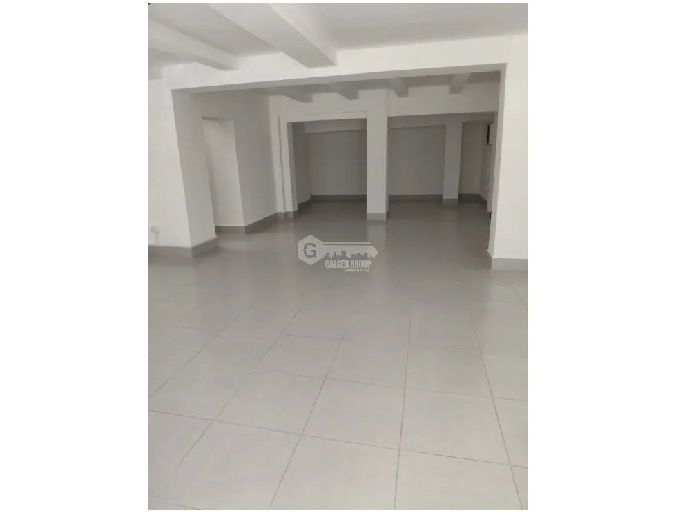 LOCAL / BELLA VISTA / 75M / SOBRE AVENIDA PRINCIPAL / A ESTRENAR