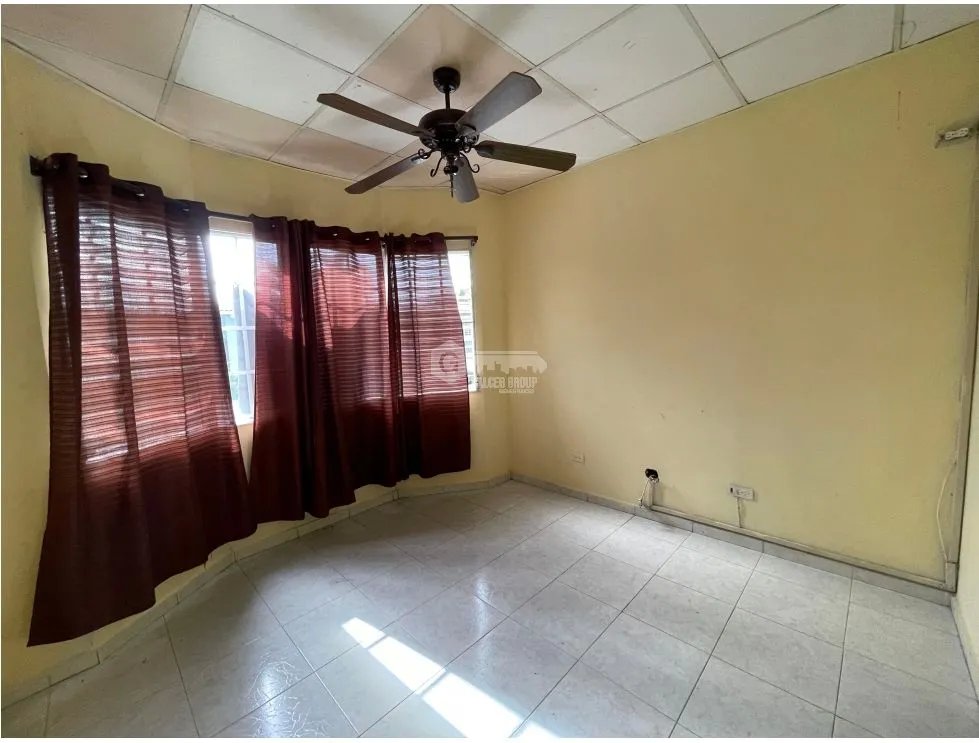 SAN ANTONIO / PRADERAS DE SAN ANTONIO / 250M / 3 HABITACION / TERRAZA