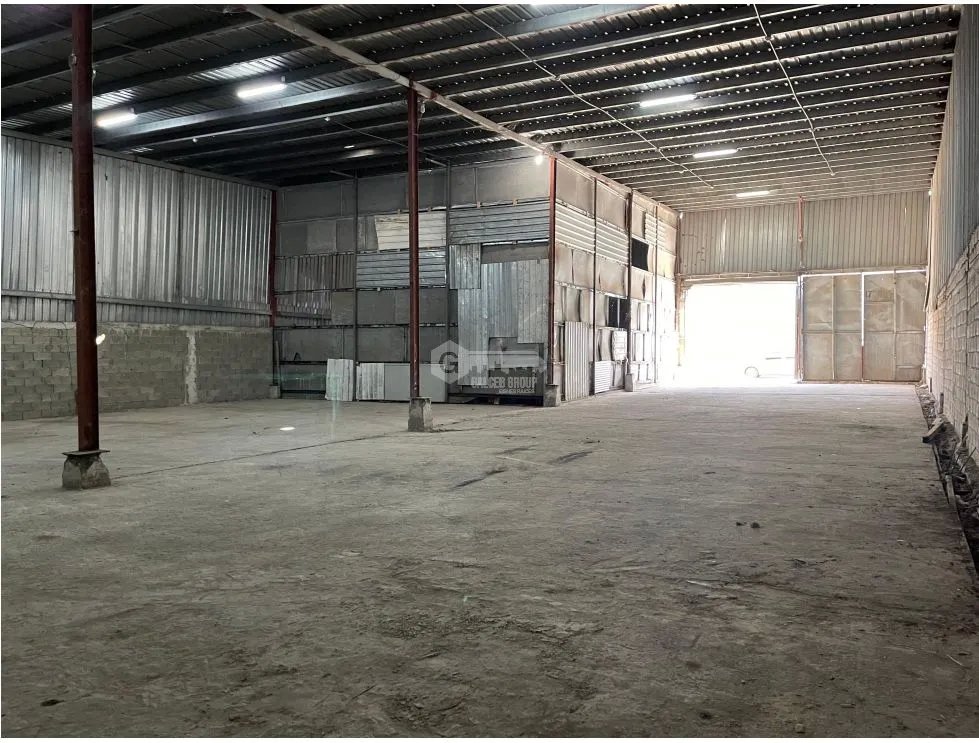 SE ALQUILA GALERA EN PARQUE INDUSTRIAL MAÑANITAS DE 561M CON TRIFASICA