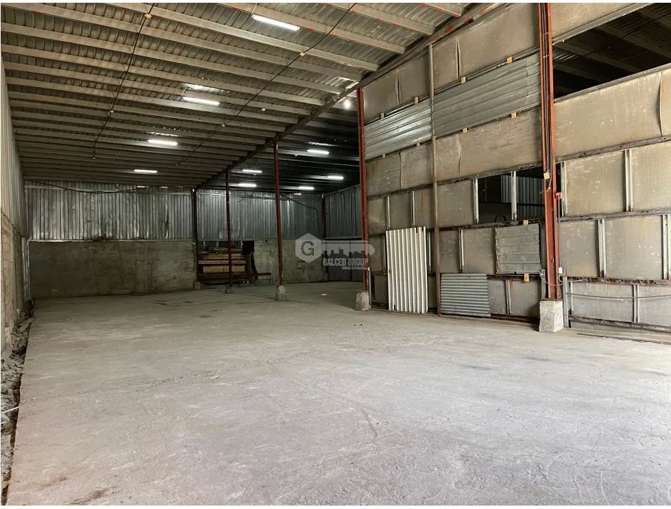 SE ALQUILA GALERA EN PARQUE INDUSTRIAL MAÑANITAS DE 561M CON TRIFASICA