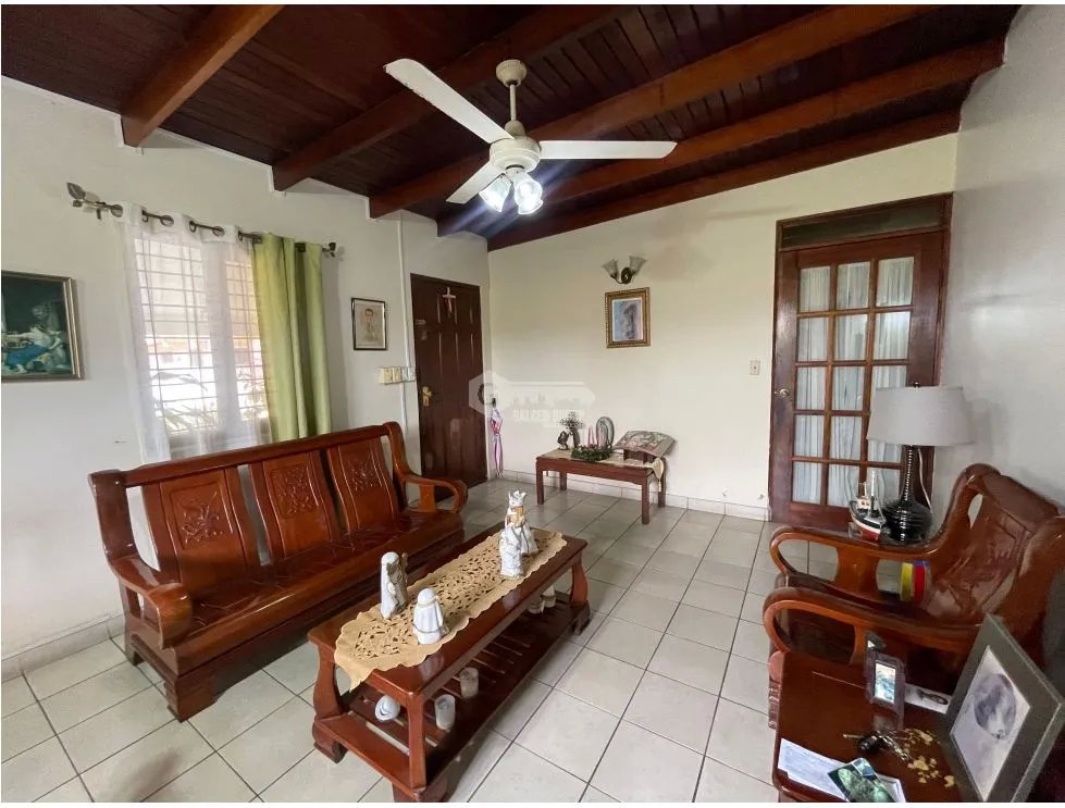 SE VENDE CASA EN HATO PINTADO 12 DE OCTUBRE DE 495M CON 3 HABITACIONES