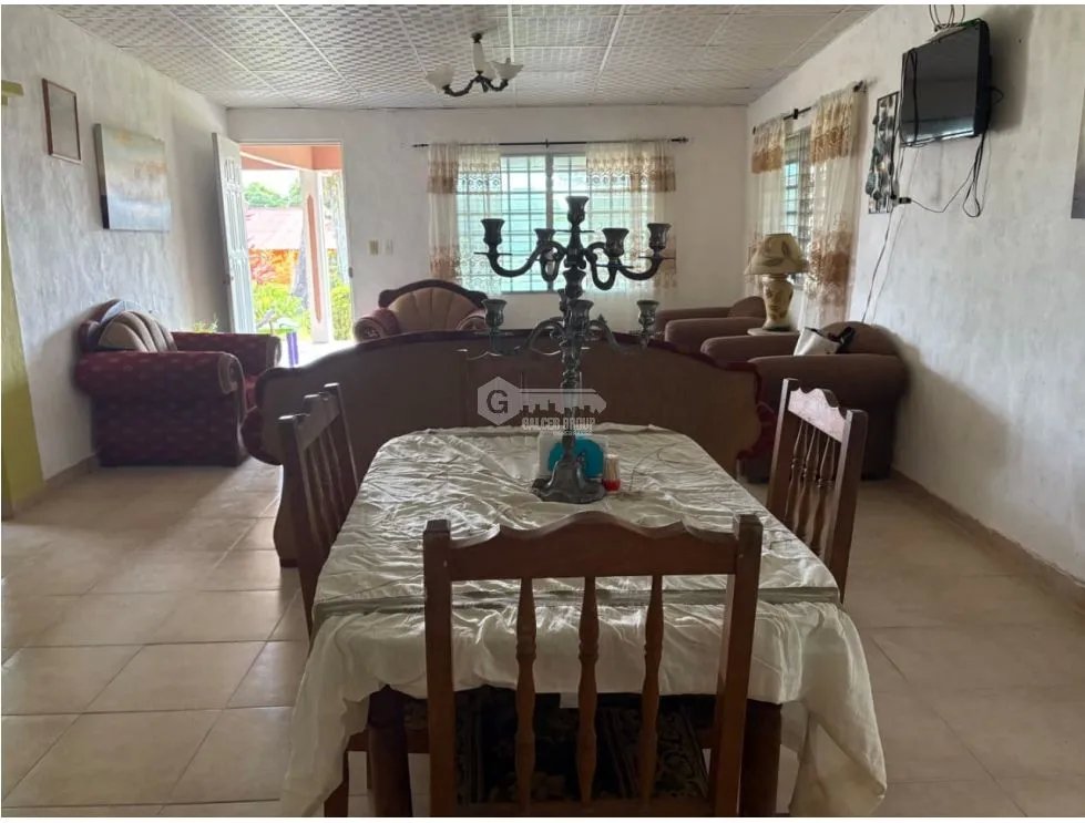 Single Family House for sale in San Carlos