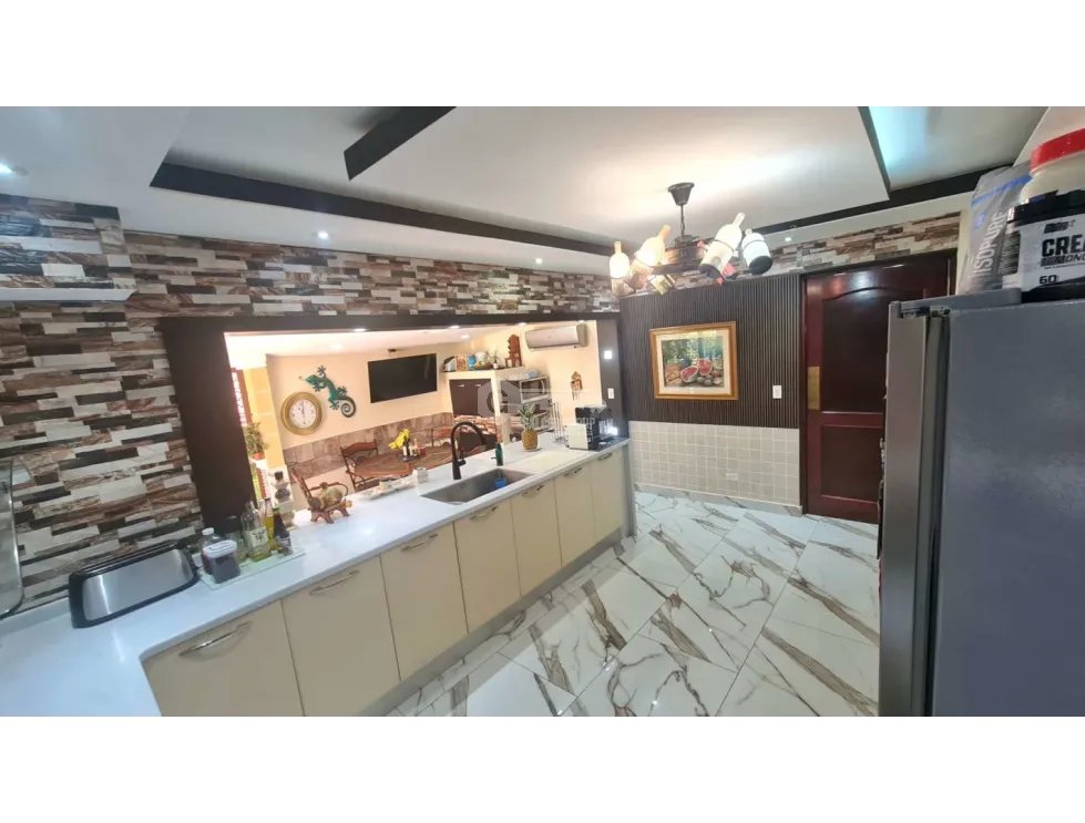 Single Family House for sale in Clayton