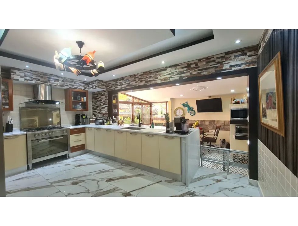 Single Family House for sale in Clayton