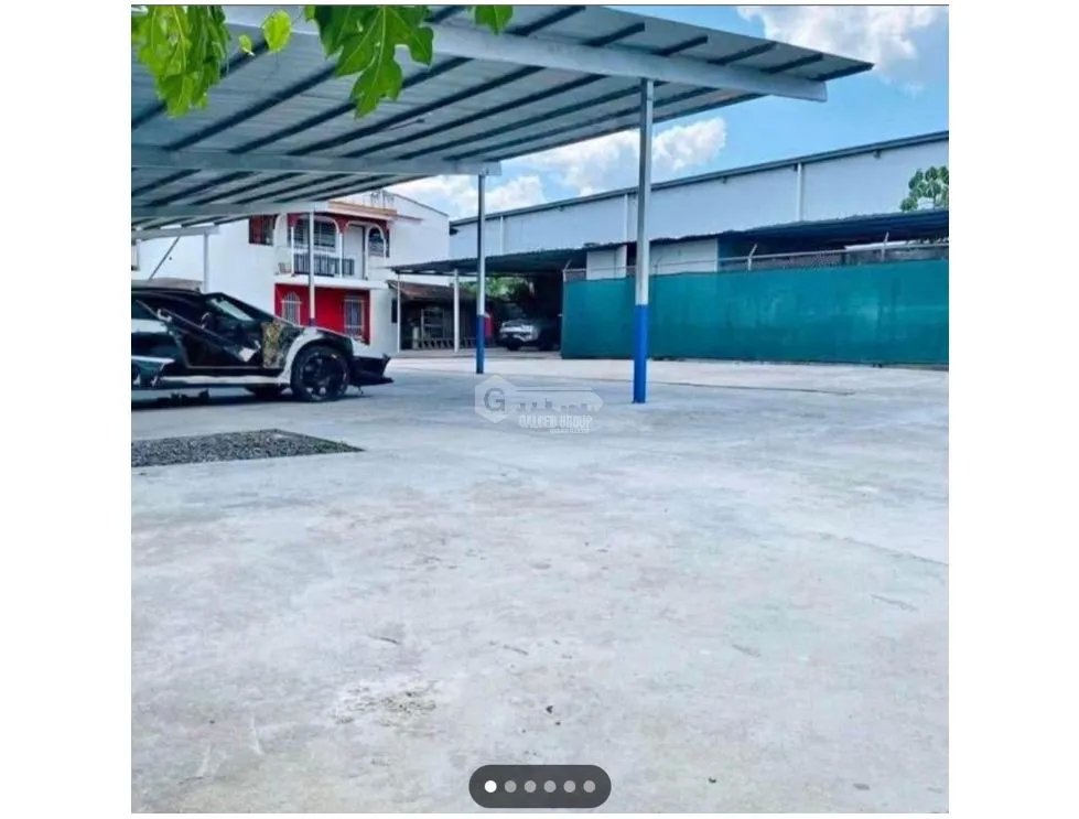 URBANIZACION SAN FERNANDO EN JUEAN DIAZ  / 1200M / GALERA CON CASA