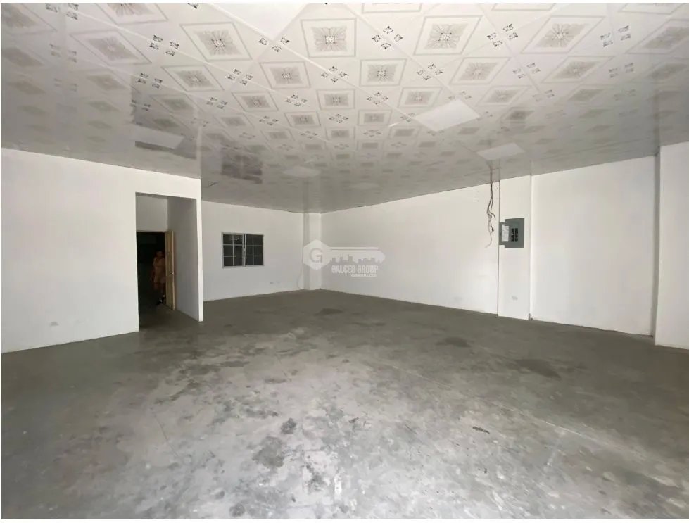 BODEGA EN LAS MAÑANITAS / USO COMERCIAL / 2738M /  PARQUE INDUSTRIAL