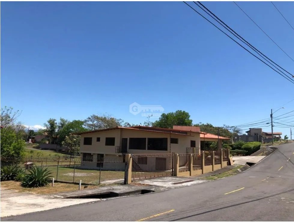 Single Family House for sale in David