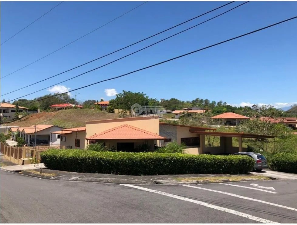 Single Family House for sale in David