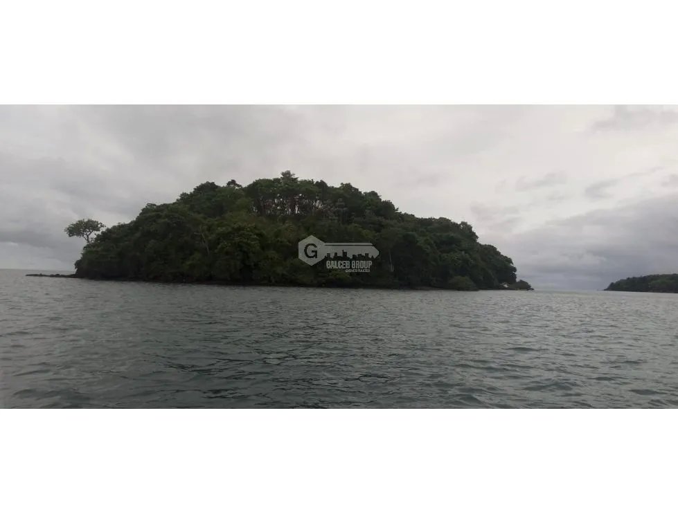ISLA EN  REMATE / ARCHIPIELAGO DE LAS PERLAS / 17 HECTAREAS
