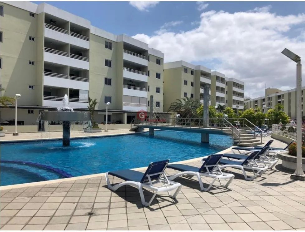 SE VENDE APARTAMENTOE EN PH ALTAMIRA GARDENS 2 HABITACIÓN CON PISCINA
