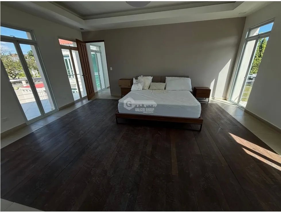 SE VENDE CASA EN COSTA DEL ESTE PH LAS MAGNOLIAS CON PISCINA