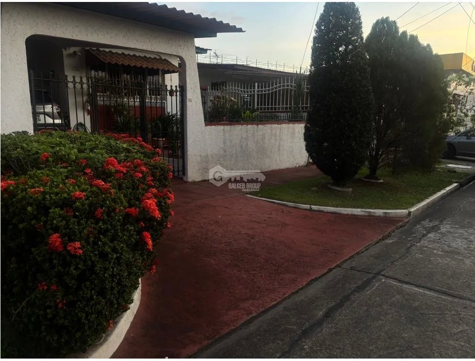Single Family House for sale in Villa Lucre