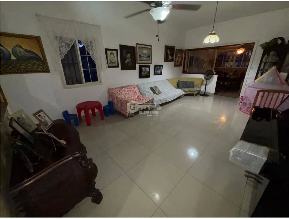 VILLA LUCRE / 330M / 4 HABITACION / 2 BAÑOS / TERRAZA / 1 PARKING