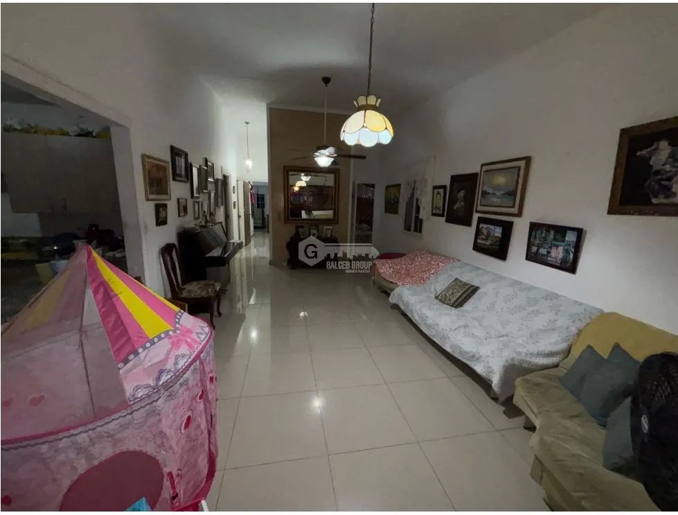 VILLA LUCRE / 330M / 4 HABITACION / 2 BAÑOS / TERRAZA / 1 PARKING